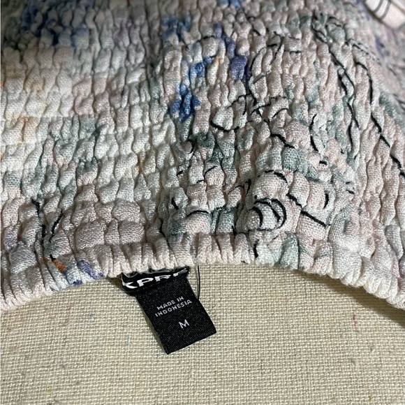 Express Floral Linen-Blend Puff Shoulder Tie Waist Romper Sz. M - Picture 14 of 15